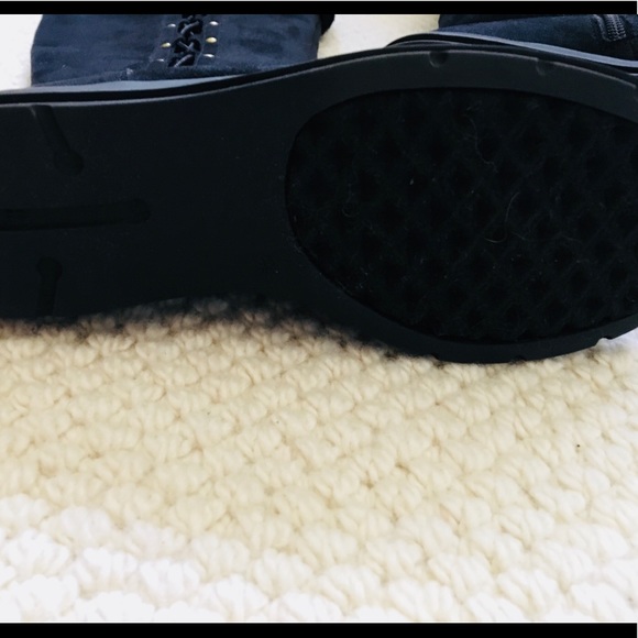 Black Boots - Picture 6 of 6